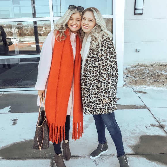 Meet your Posher, Riley - Picture 6 of 6